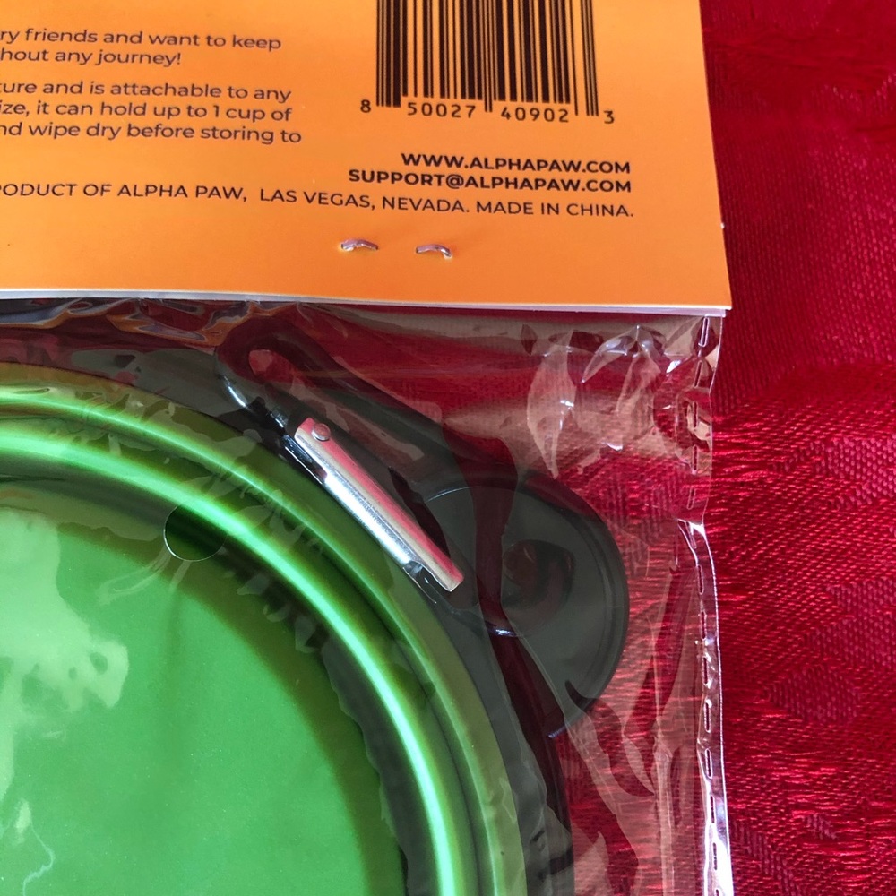 🌵3/$15 Collapsible feeding water bowl for pets - Picture 4 of 5